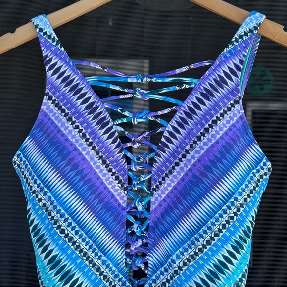 Bleu Rod Beattie - Knotty Lace Down One Piece Swimsuit - Women’s Size 8 - Picture 5 of 10